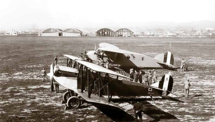 Zračna luka Borongaj 1932. godine. Talijanski vojni avioni